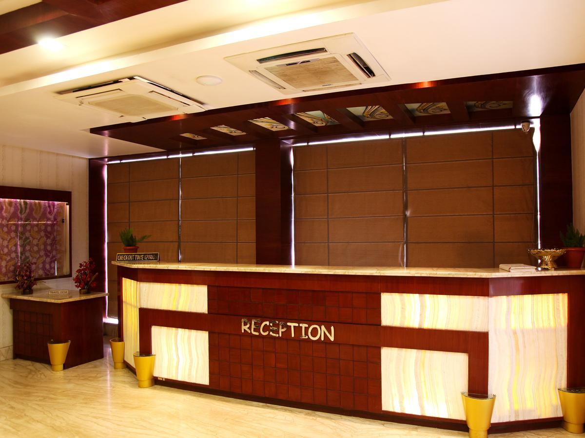 Oyo 2054 New Hotel Broadway Benares Buitenkant foto