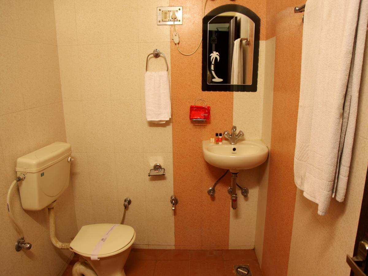 Oyo 2054 New Hotel Broadway Benares Buitenkant foto