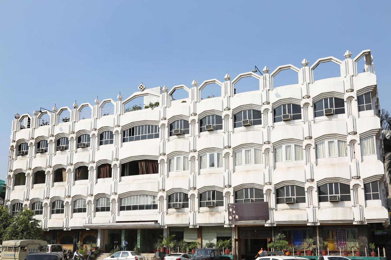 Oyo 2054 New Hotel Broadway Benares Buitenkant foto