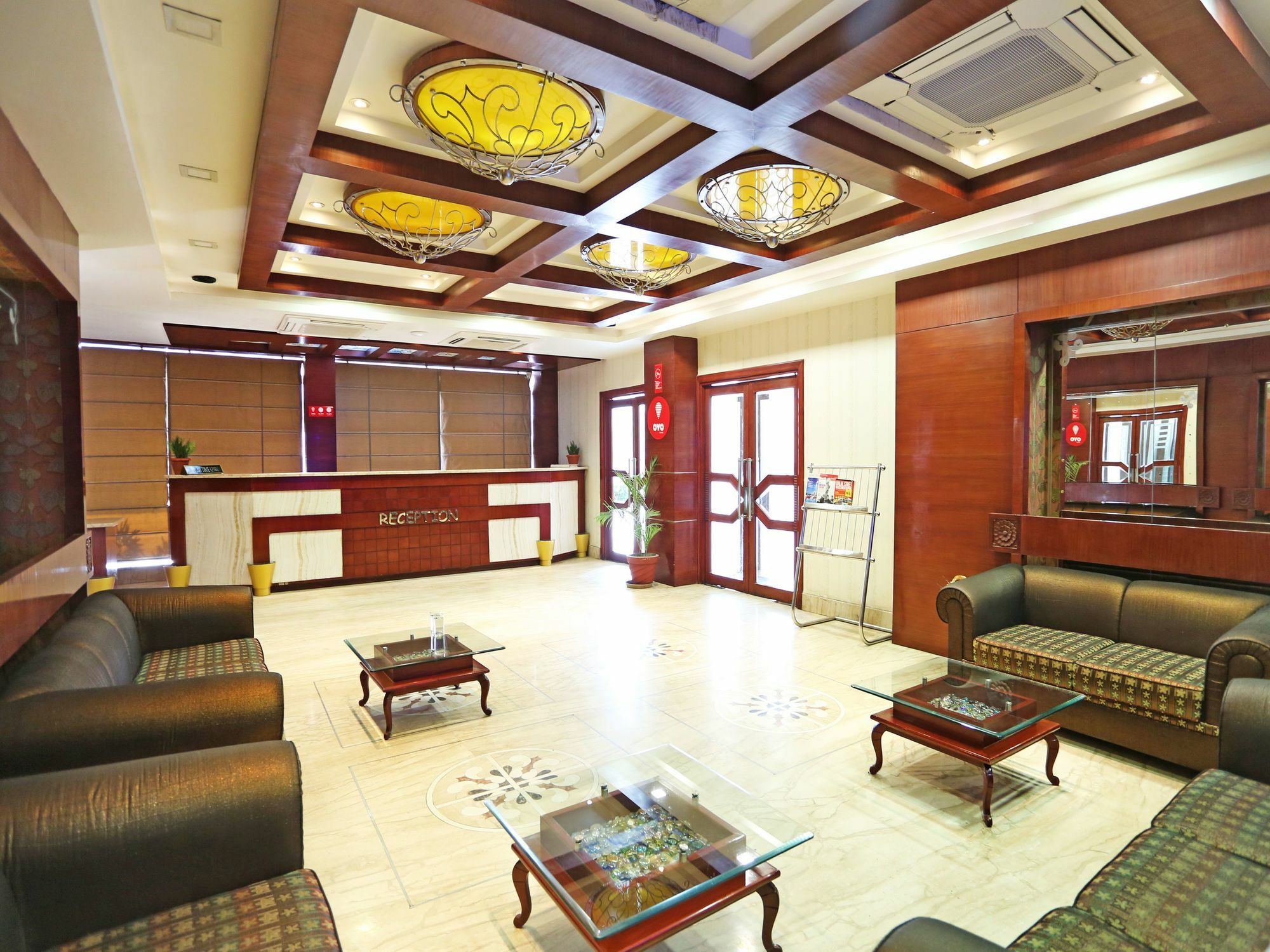 Oyo 2054 New Hotel Broadway Benares Buitenkant foto