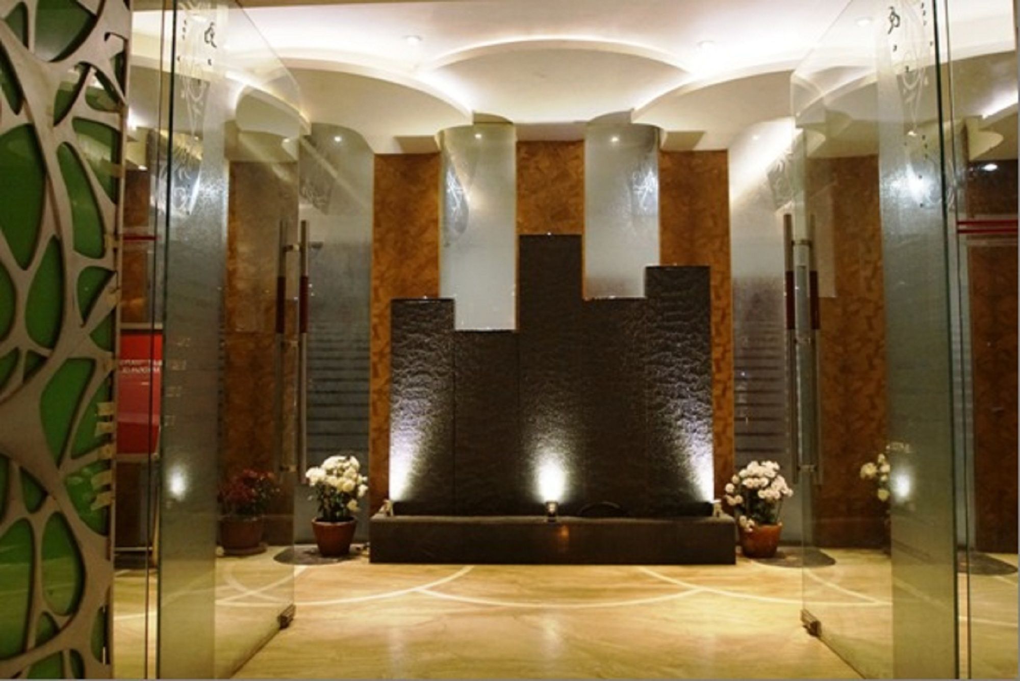 Oyo 2054 New Hotel Broadway Benares Buitenkant foto